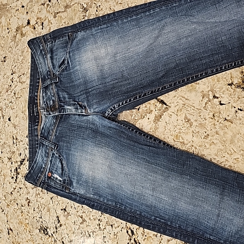 Hudson Jeans! The perfect standard skinny jeans! Size 28, great condition!